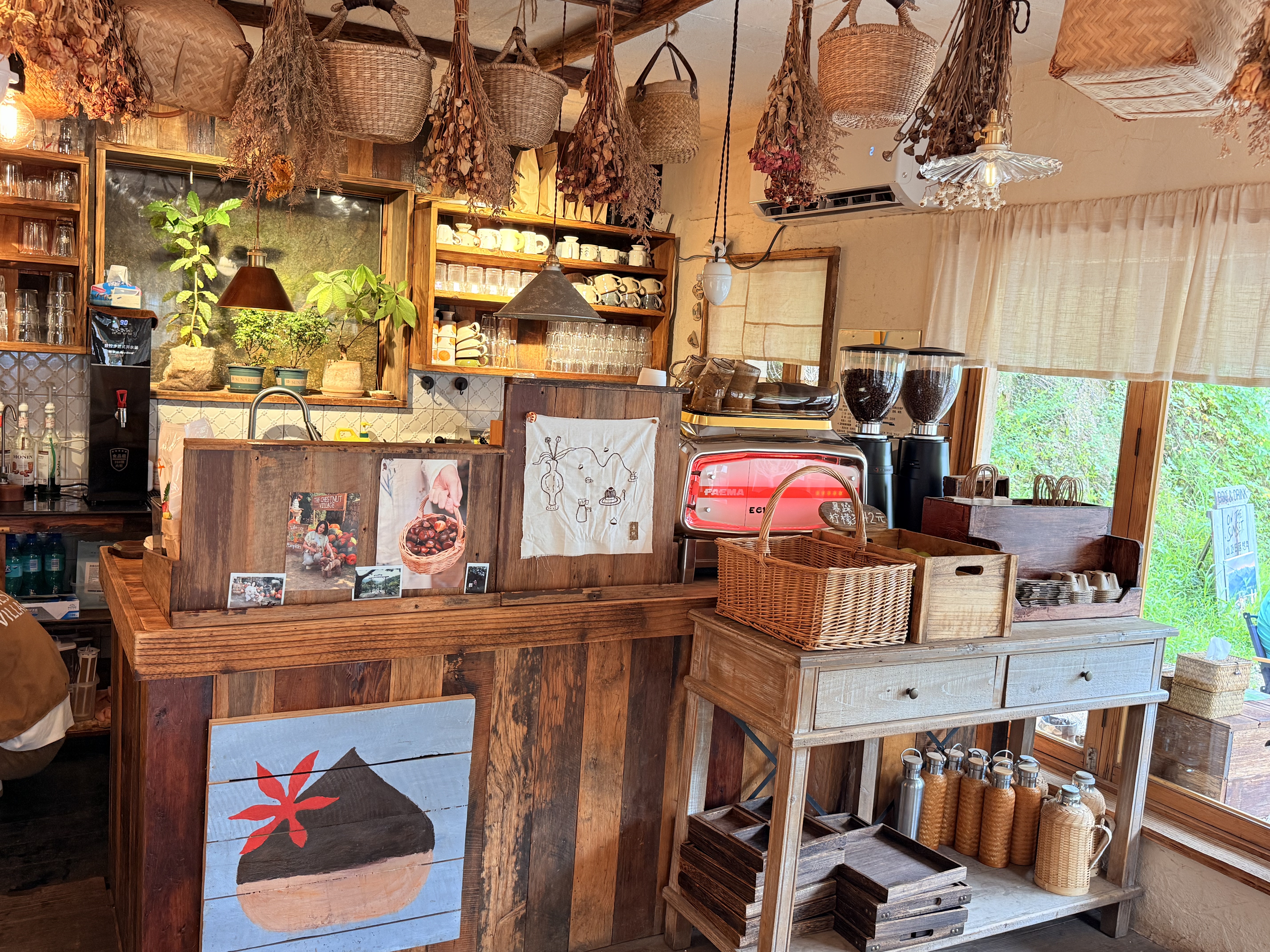 板栗咖啡屋全景