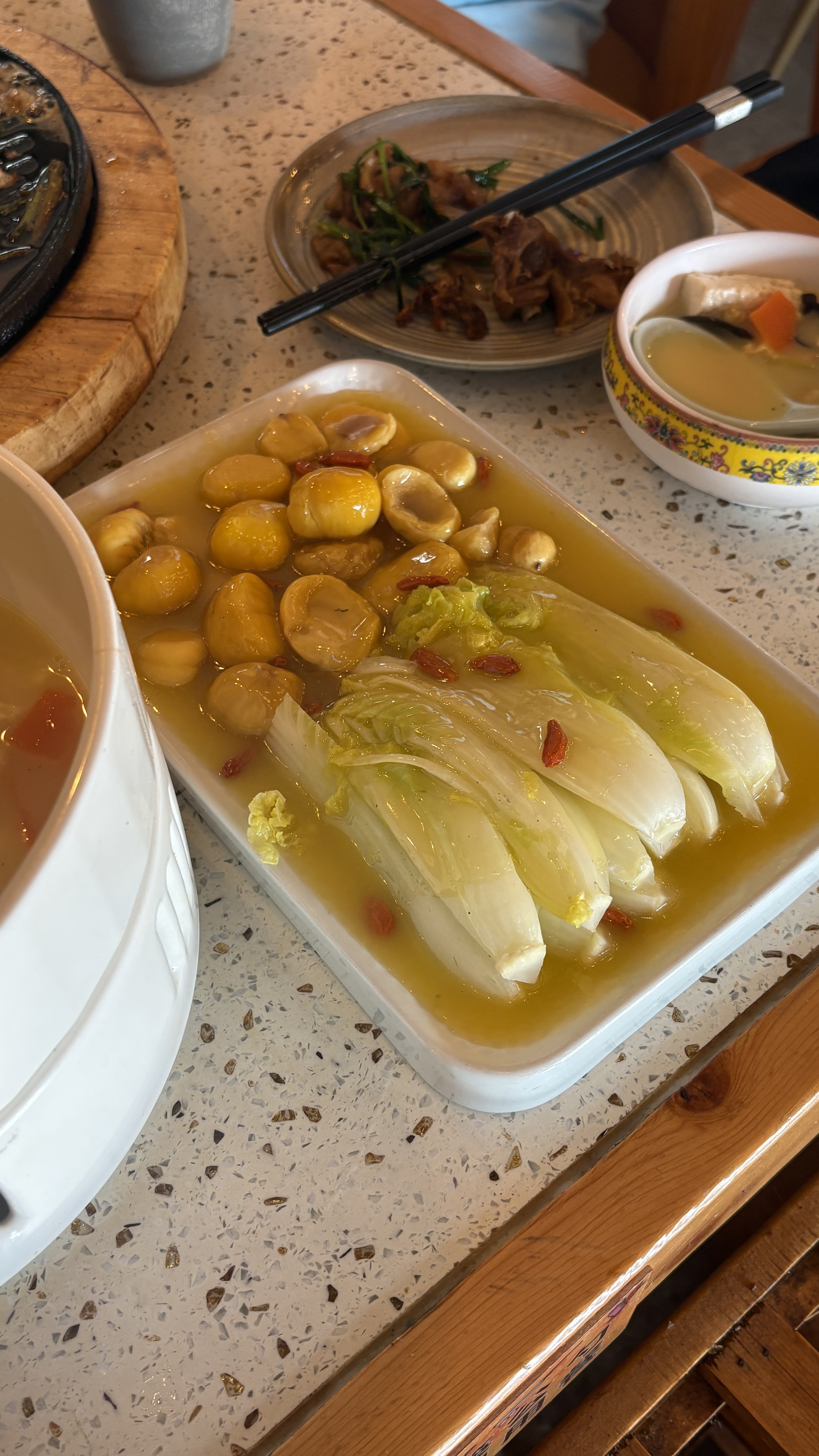 板栗村特色菜肴
